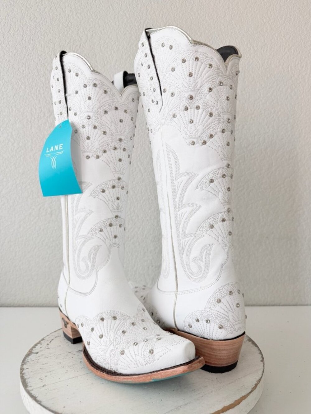 Lane Calypso White Cowboy Boots Womens 7.5 Western Rhinestones Snip Toe Mid Calf